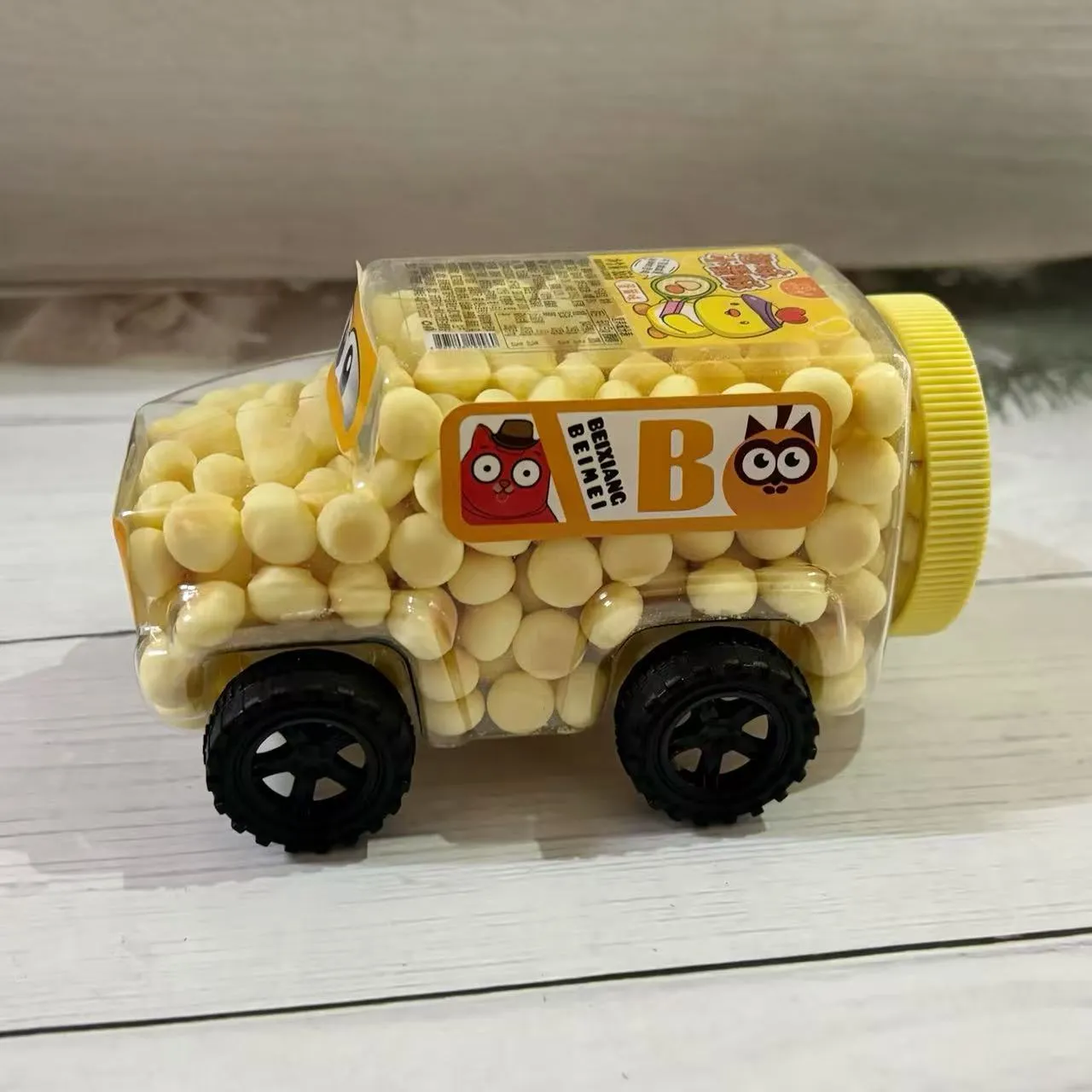 Fun Car-shaped Mini Egg Puff Egg Yolk Flavor